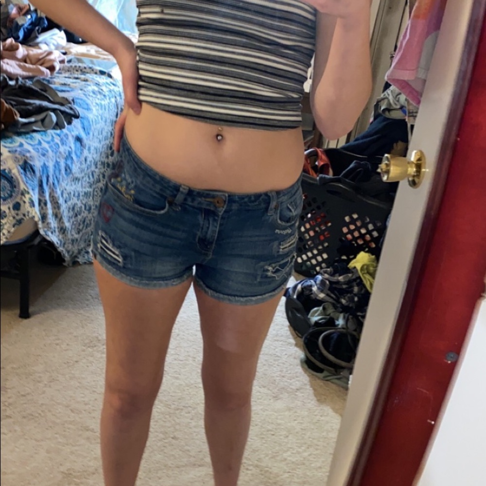 Vanilla star mid rise shorts